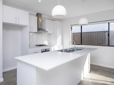31 Kaburua Road, Clarkson WA 6030