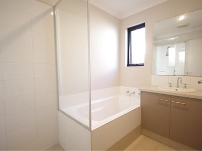 64 Esperanto Way, Westminster WA 6061