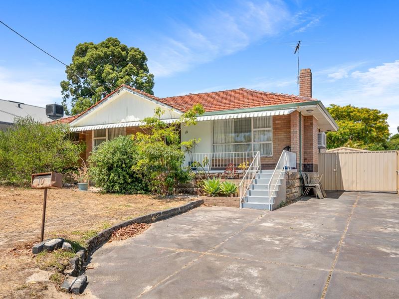 10 Schacht Court, Myaree WA 6154