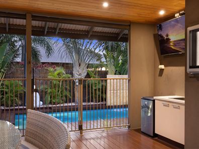 2 Ganbarr Street, Baynton WA 6714