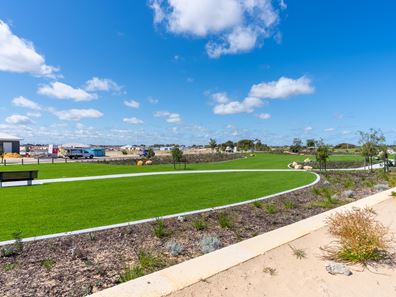 7 Norfolk Avenue, Port Kennedy WA 6172