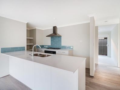 10 Puce Way, Alkimos WA 6038