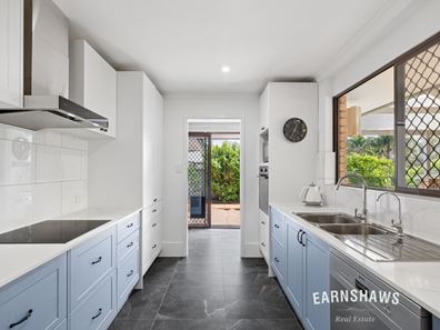 133 Salisbury Road, Swan View WA 6056