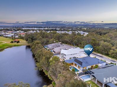 98 Roxburghe Drive, The Vines WA 6069