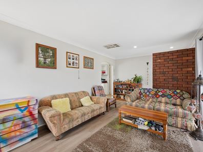 34 Lawrence Street, Gosnells WA 6110