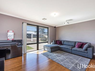 75 Cawana Parkway, Lakelands WA 6180
