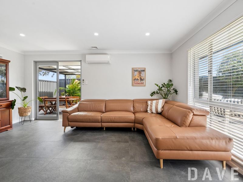 10 York Road, Greenwood WA 6024