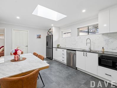 10 York Road, Greenwood WA 6024