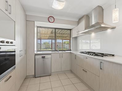 14 Uist Court, Port Kennedy WA 6172