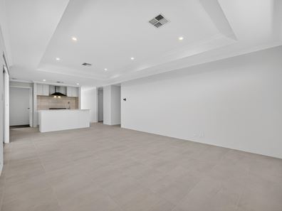 172 Alverstone Boulevard, Lakelands WA 6180