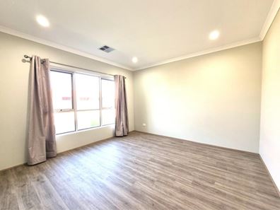 4 Stanley Street, Harrisdale WA 6112