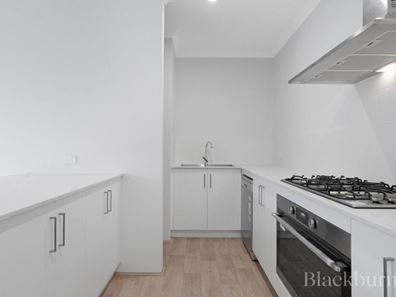 17 Coburg Way, Haynes WA 6112