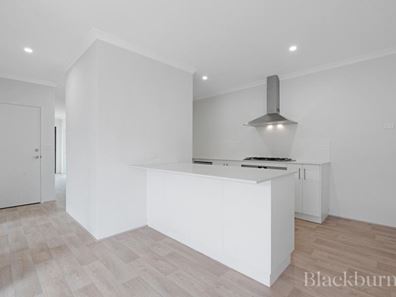 17 Coburg Way, Haynes WA 6112