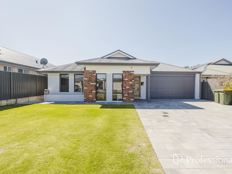 26 Moorland Crescent, The Vines WA 6069