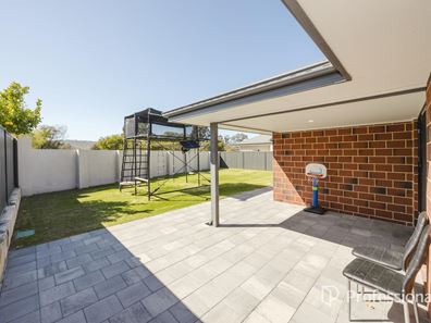 26 Moorland Crescent, The Vines WA 6069