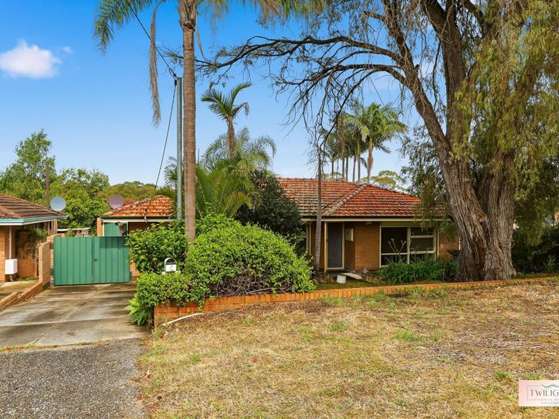 7 Barron Way, Orelia WA 6167