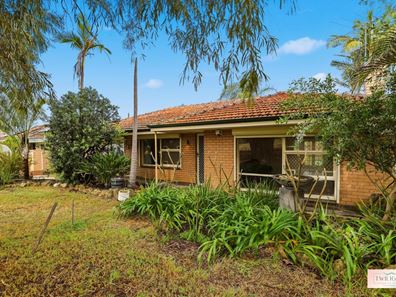 7 Barron Way, Orelia WA 6167