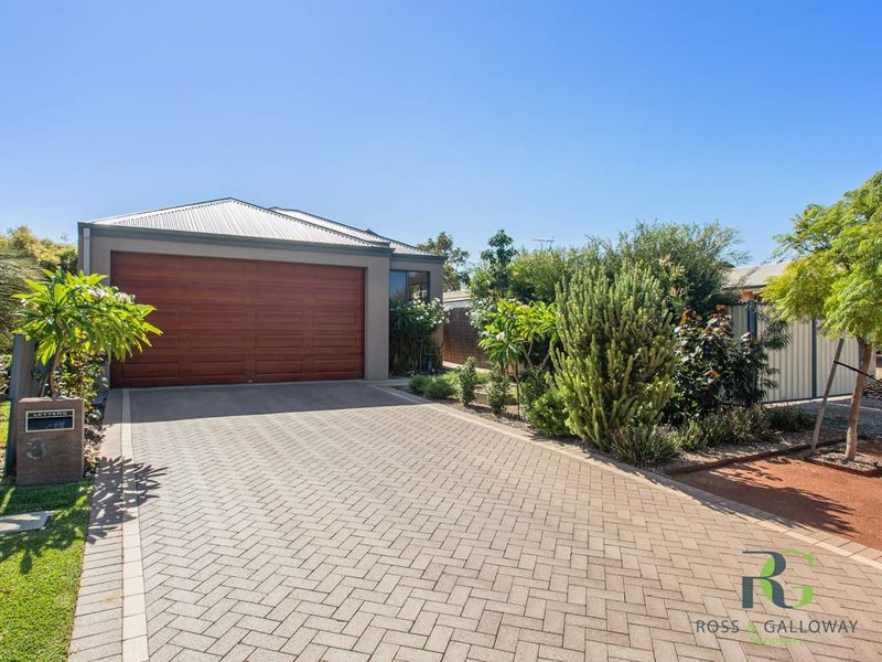 32 Shelshaw Street, Melville WA 6156