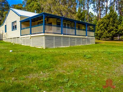 284 Greenbushes-Grimwade  Road, North Greenbushes WA 6254