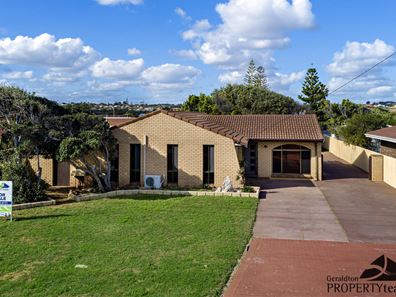 12 McAleer Drive, Mahomets Flats WA 6530