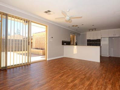 35 Kin Bay Entrance, Mindarie WA 6030