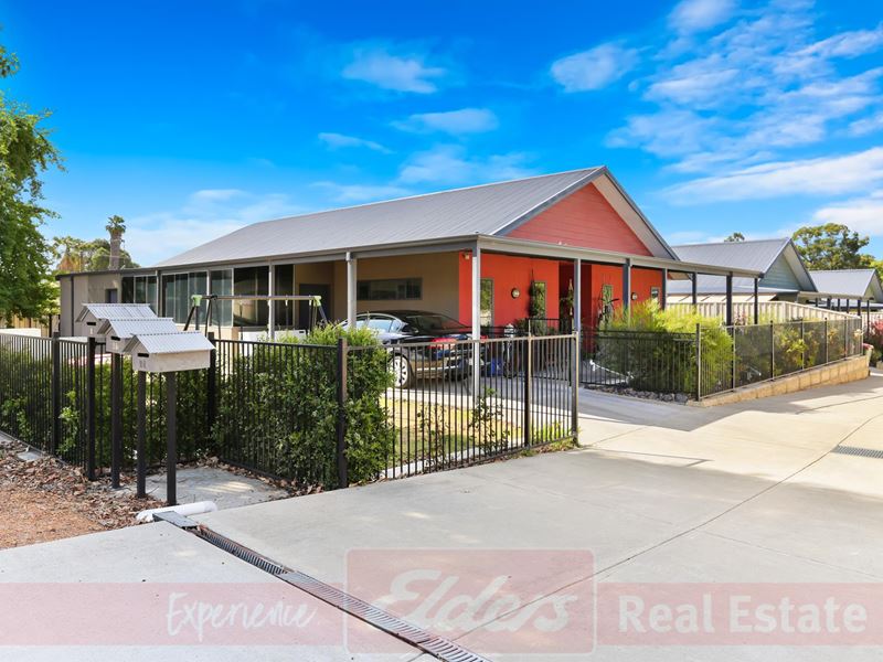 1/28 Coombes Street, Collie