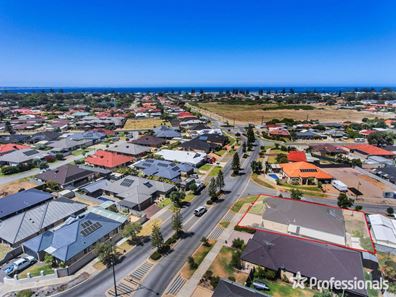 86 Hawker Street, Shoalwater WA 6169