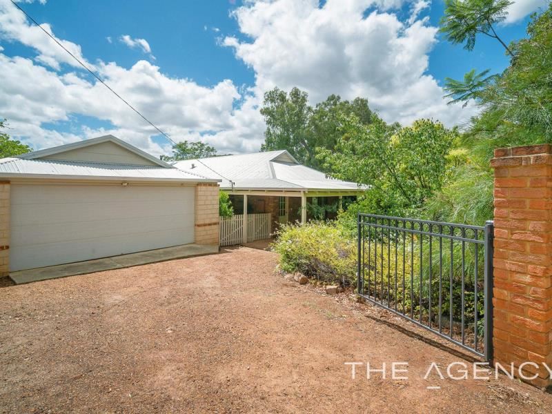 6 Owen Road, Darlington WA 6070