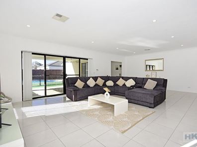 28 Delapre Drive, The Vines WA 6069