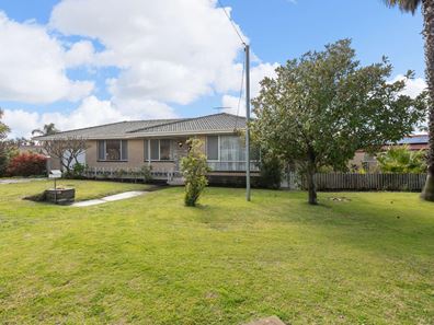 3 RUMBLE STREET, Morley WA 6062