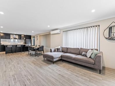 6 Potoroo Street, Banksia Grove WA 6031