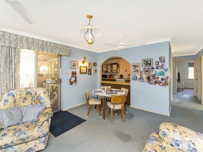 10 Tasker Street, Halls Head WA 6210