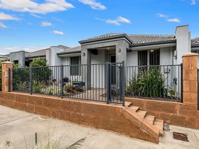 4 Splendour Road, Baldivis WA 6171