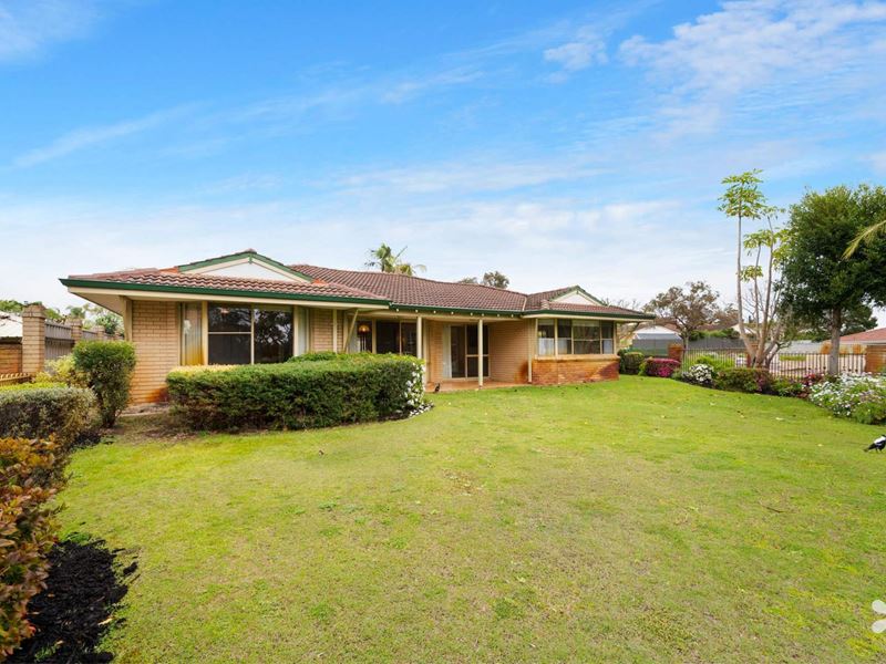 11 Eckersley Heights, Winthrop