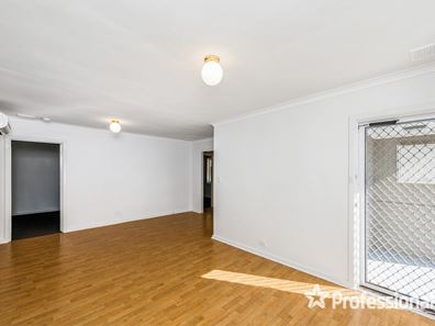67 Hepburn Way, Balga WA 6061