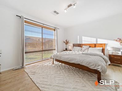 4 Compar Road, Banksia Grove WA 6031