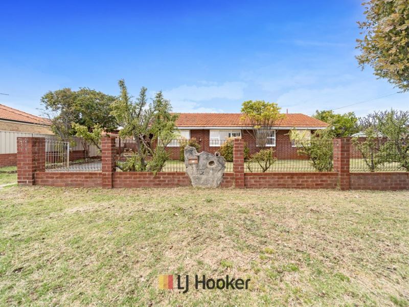2 Derrington Crescent, Balga