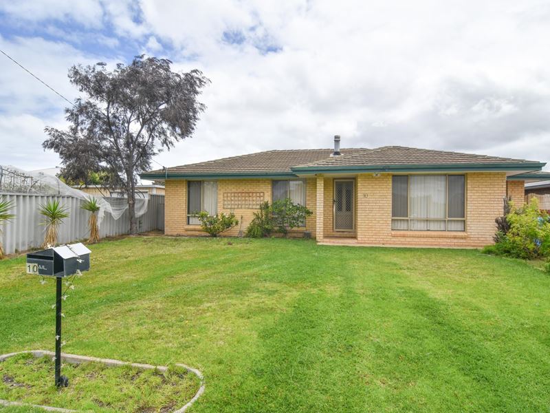 10 Camelia Cr, Castletown
