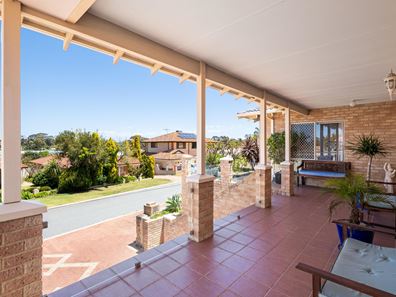 3 Whitepeak Place, Padbury WA 6025