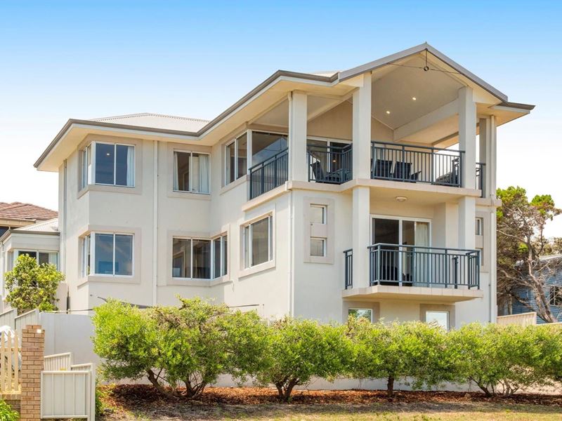 1/110 Leighton Road, Halls Head