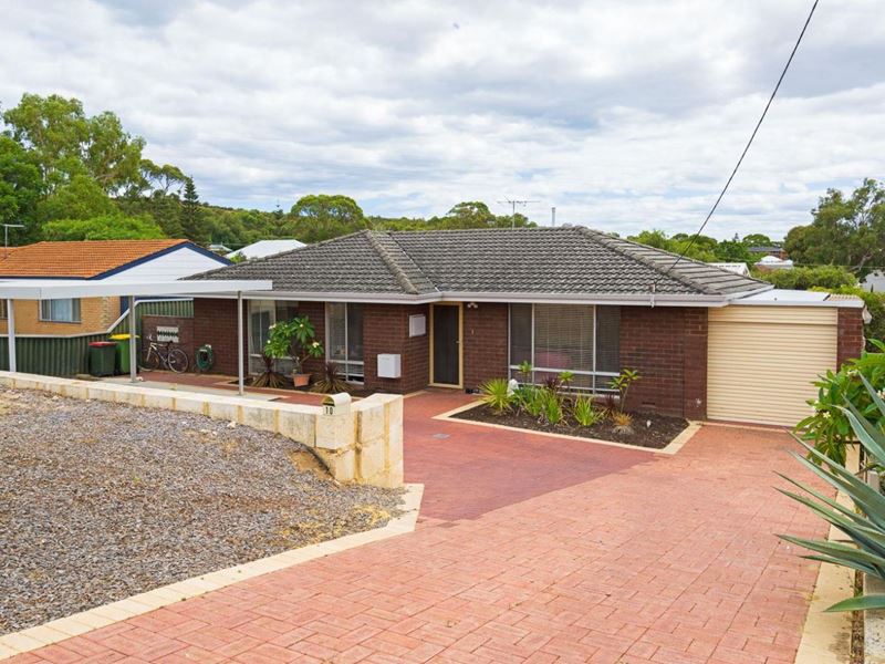 10 Claygate Road, Hamilton Hill WA 6163