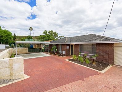 10 Claygate Road, Hamilton Hill WA 6163