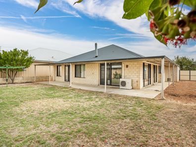 9 Durack Street, Dalyellup WA 6230