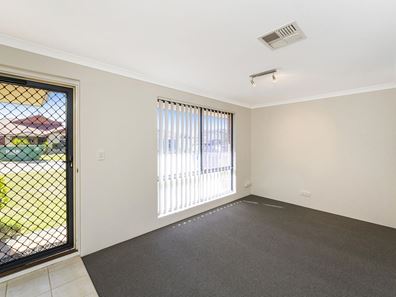 12 Corfu Pass, Port Kennedy WA 6172