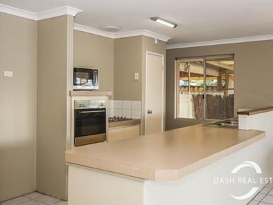 24 Frond Circuit, Banksia Grove WA 6031