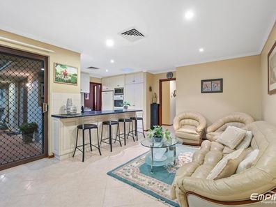 5 Dale Place, Booragoon