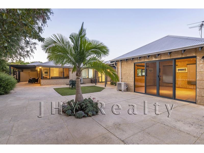 6 Woodynook Court, Dunsborough