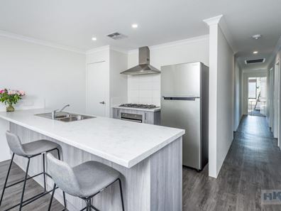 350 Grandis Boulevard, Banksia Grove WA 6031