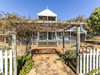 134 Henderson Road, Bridgetown WA 6255