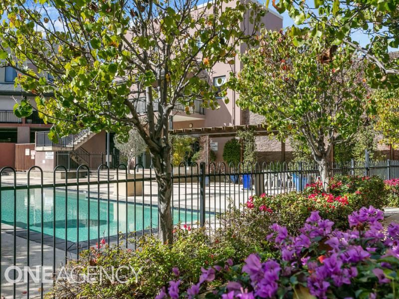 20/1 Roydhouse Street, Subiaco